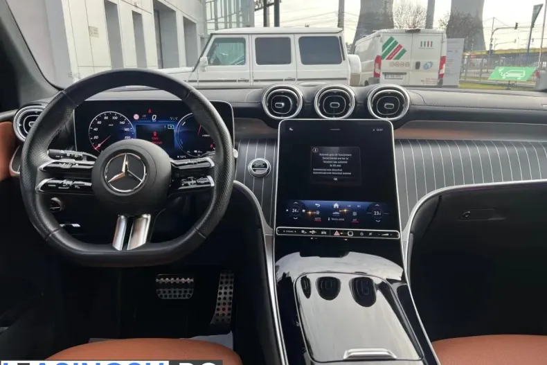 Mercedes-Benz GLC 300 (Clasa GLC) din 2024 cu 26.061 km - oferta MER265896 - foto 12