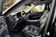 Volvo XC60 din 2022 cu 115.715 km - oferta VOL265951 - foto 3