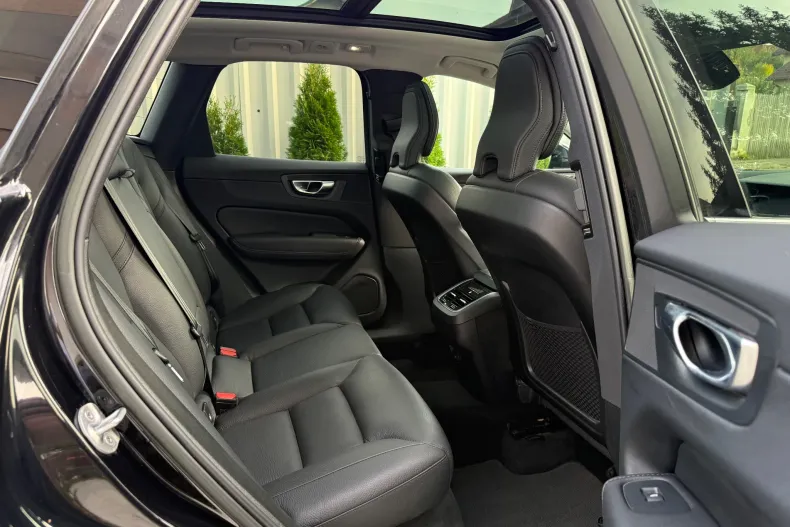 Volvo XC60 din 2022 cu 115.715 km - oferta VOL265951 - foto 6