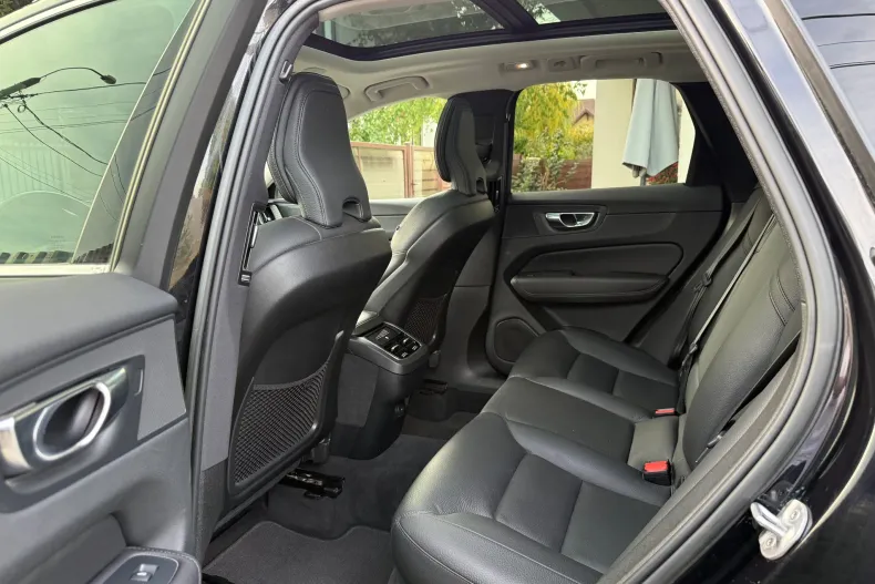 Volvo XC60 din 2022 cu 115.715 km - oferta VOL265951 - foto 31