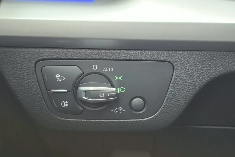 Audi Q5 din 2022 cu 108.859 km - oferta AUD265970 - foto 11