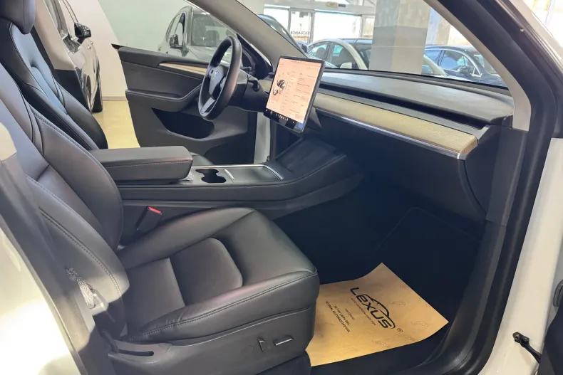 Tesla Model Y din 2022 cu 160.000 km - oferta TES265975 - foto 4