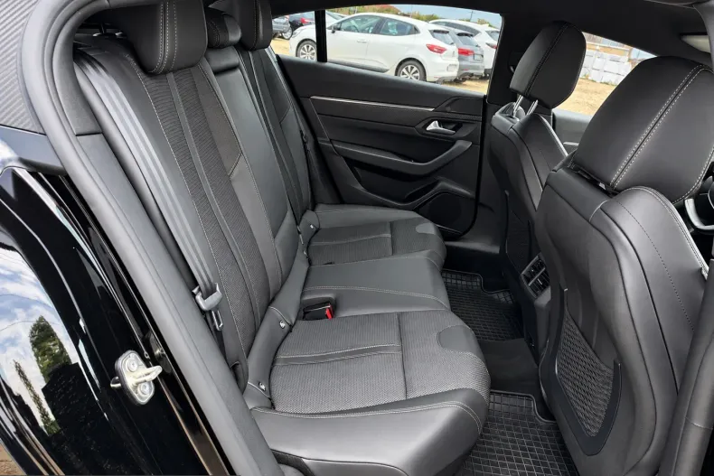 Peugeot 508 din 2023 cu 149.525 km - oferta PEU265986 - foto 7