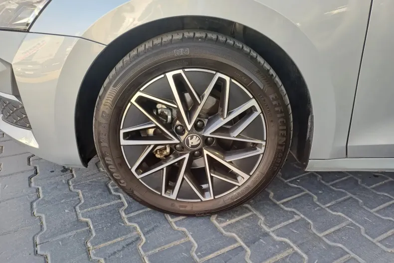 Skoda Octavia din 2026 cu 8.151 km - oferta SKO265990 - foto 4