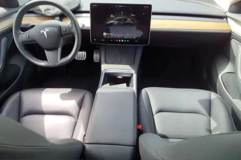 Tesla Model 3 din 2022 cu 87.218 km - oferta TES266001 - foto 3