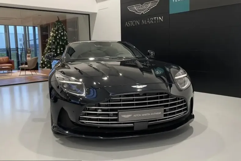 Aston Martin DB12 din 2025 cu 8.500 km - oferta AST266022 - foto 3