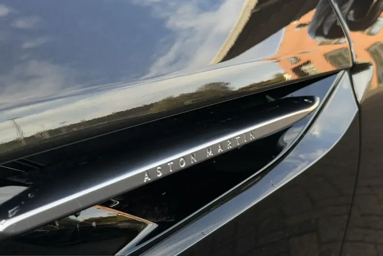 Aston Martin DB12 din 2024 cu 19.680 km - oferta AST266026 - foto 10