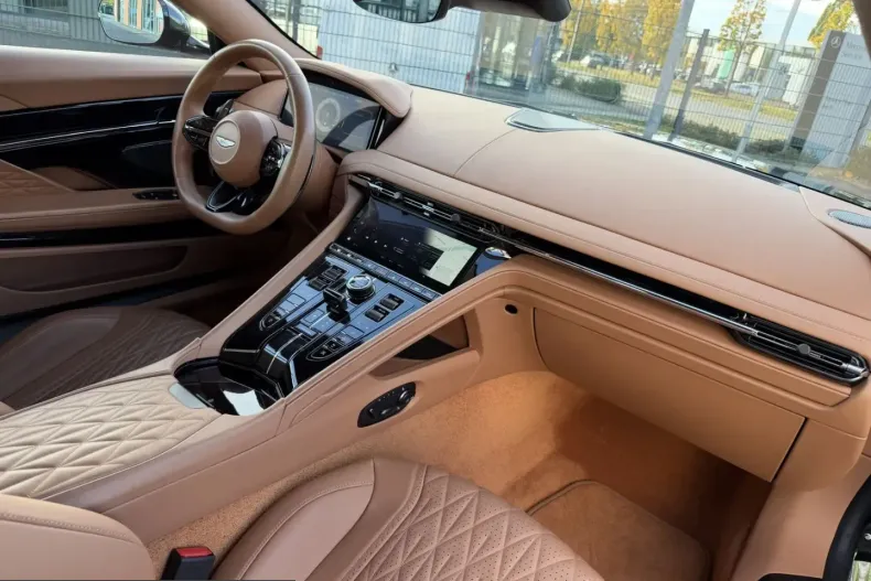 Aston Martin DB12 din 2024 cu 19.680 km - oferta AST266026 - foto 25