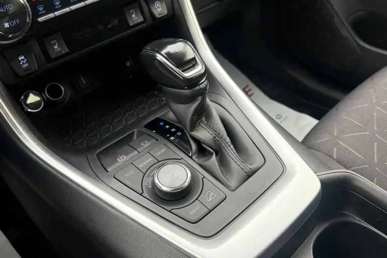 Toyota RAV4 din 2022 cu 74.282 km - oferta TOY266046 - foto 14