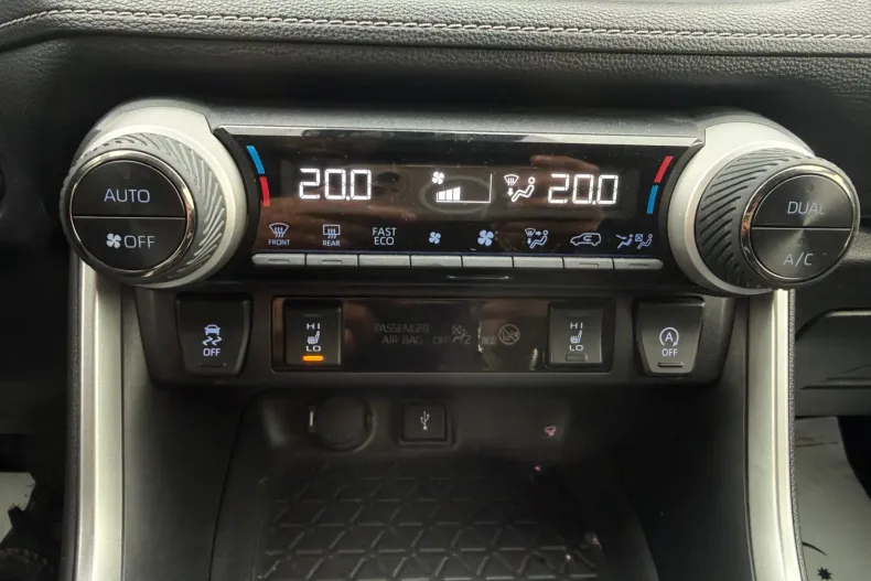 Toyota RAV4 din 2022 cu 74.282 km - oferta TOY266046 - foto 16
