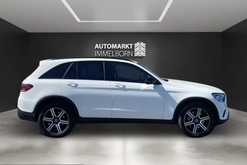 Mercedes-Benz GLC 300 (Clasa GLC) din 2022 cu 77.900 km - oferta MER266100 - foto 1