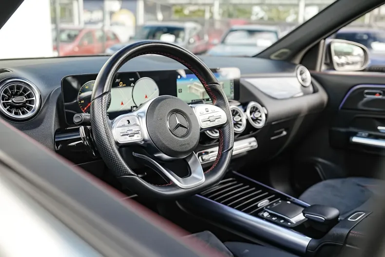 Mercedes-Benz GLA 200 (Clasa GLA) din 2022 cu 121.000 km - oferta MER266140 - foto 30