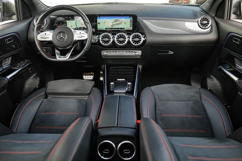Mercedes-Benz GLA 200 (Clasa GLA) din 2022 cu 121.000 km - oferta MER266140 - foto 31