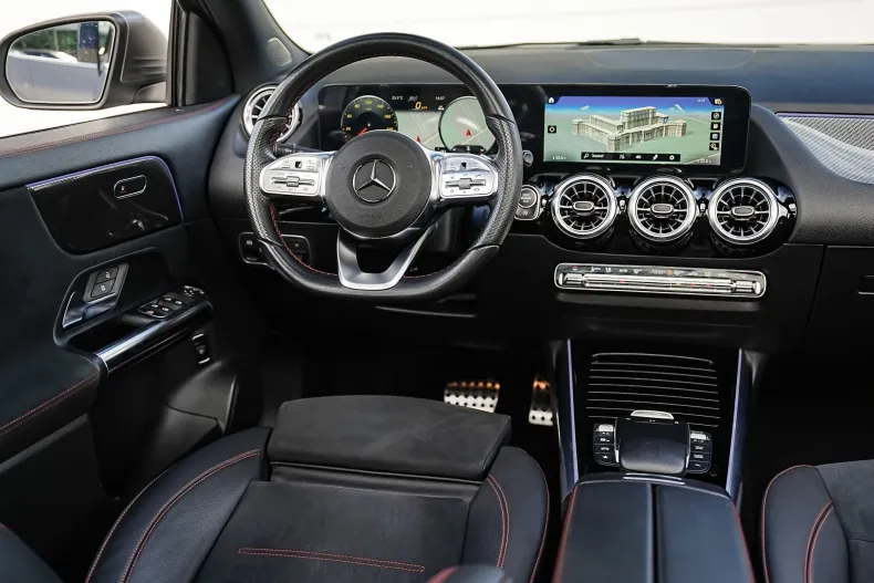 Mercedes-Benz GLA 200 (Clasa GLA) din 2022 cu 121.000 km - oferta MER266140 - foto 32