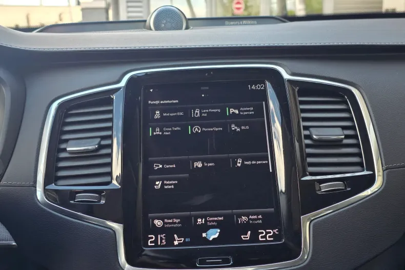 Volvo XC90 din 2020 cu 83.460 km - oferta VOL266157 - foto 20