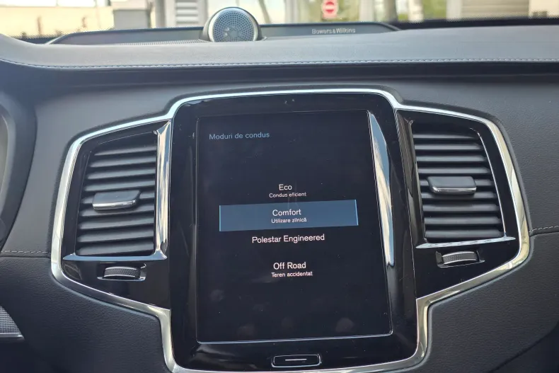Volvo XC90 din 2020 cu 83.460 km - oferta VOL266157 - foto 30