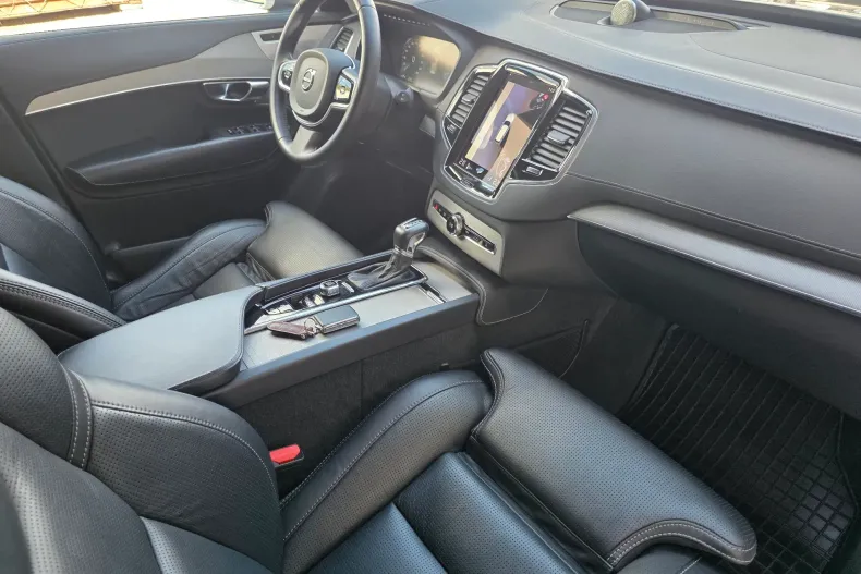 Volvo XC90 din 2020 cu 83.460 km - oferta VOL266157 - foto 33