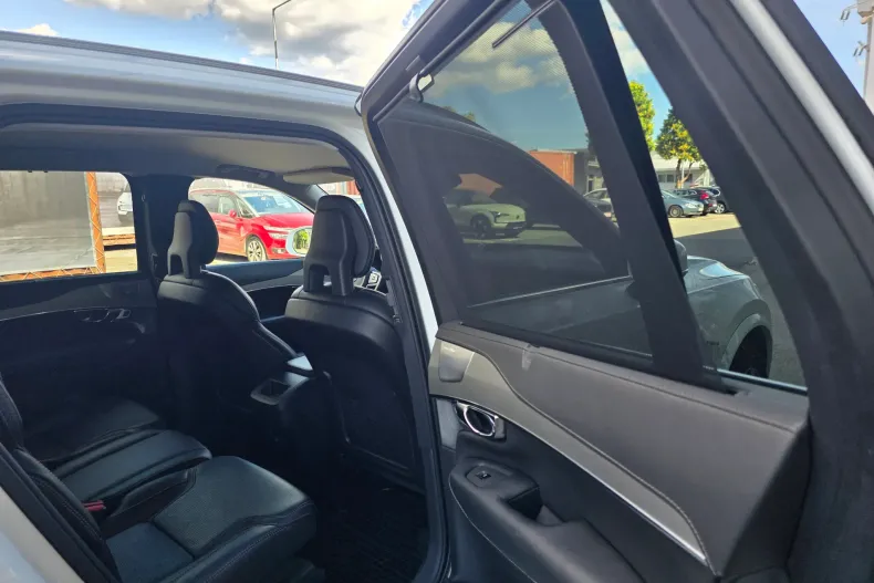 Volvo XC90 din 2020 cu 83.460 km - oferta VOL266157 - foto 35