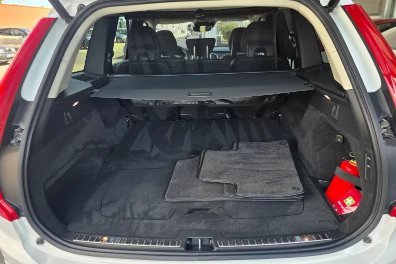 Volvo XC90 din 2020 cu 83.460 km - oferta VOL266157 - foto 40