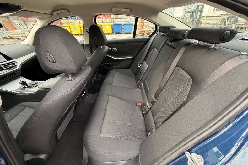 BMW 330 (Seria 3) din 2021 cu 171.906 km - oferta BMW266201 - foto 24
