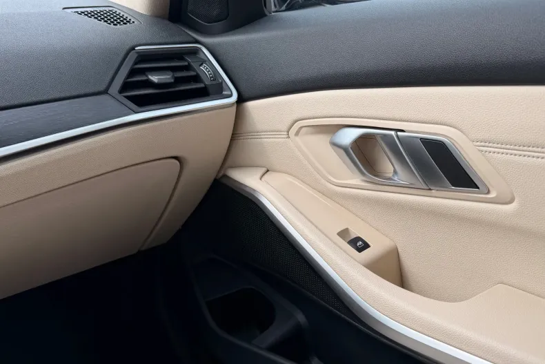 BMW 330 (Seria 3) din 2021 cu 155.871 km - oferta BMW266202 - foto 20