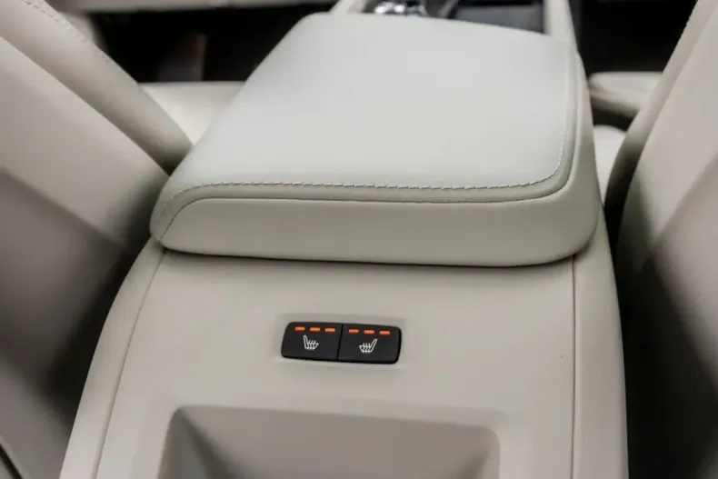 Volvo XC60 din 2023 cu 36.000 km - oferta VOL266212 - foto 9