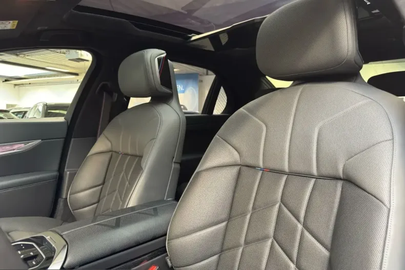 BMW 740 (Seria 7) din 2023 cu 67.860 km - oferta BMW266246 - foto 11