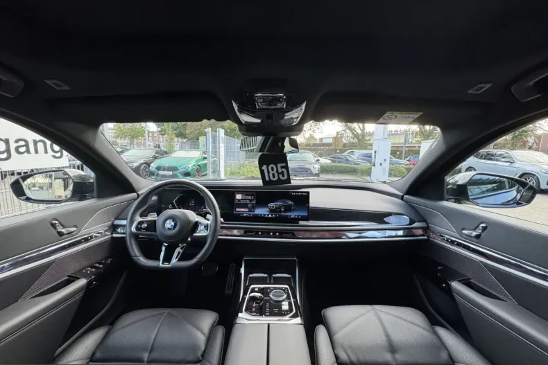 BMW 740 (Seria 7) din 2025 cu 22.721 km - oferta BMW266249 - foto 3