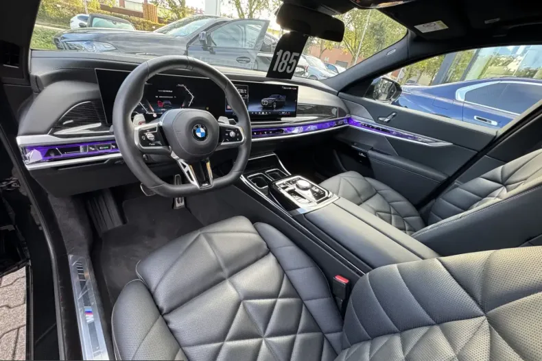 BMW 740 (Seria 7) din 2025 cu 22.721 km - oferta BMW266249 - foto 5