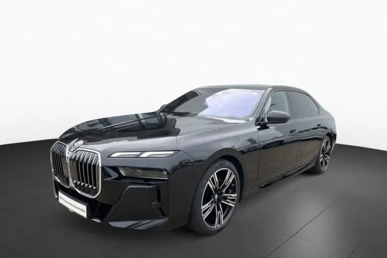 BMW 740 (Seria 7) din 2025 cu 5.990 km - oferta BMW266258 - foto 3