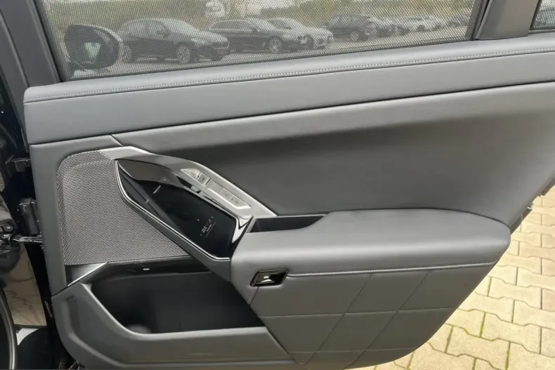 BMW 740 (Seria 7) din 2025 cu 5.990 km - oferta BMW266258 - foto 25