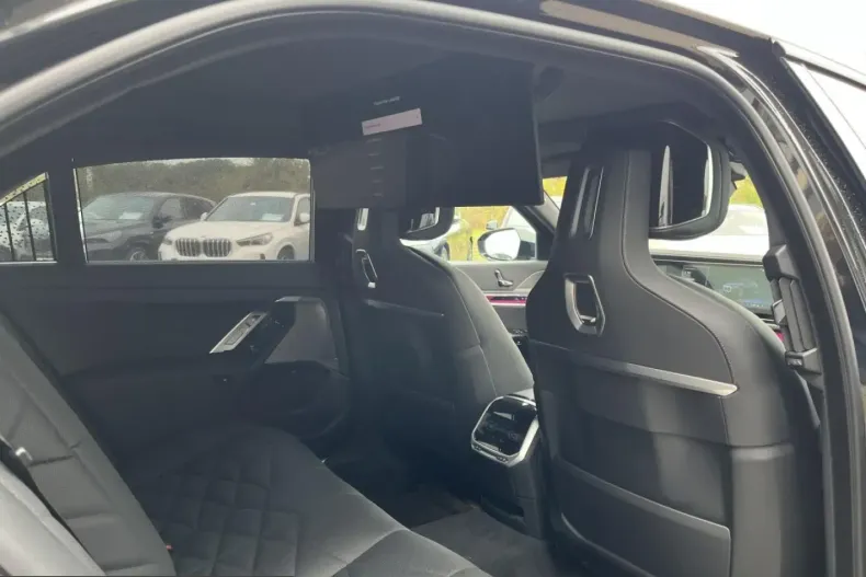 BMW 740 (Seria 7) din 2025 cu 5.990 km - oferta BMW266258 - foto 27