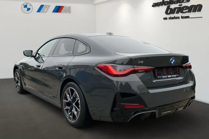 BMW i4 (Seria 4) din 2023 cu 47.900 km - oferta BMW266260 - foto 4