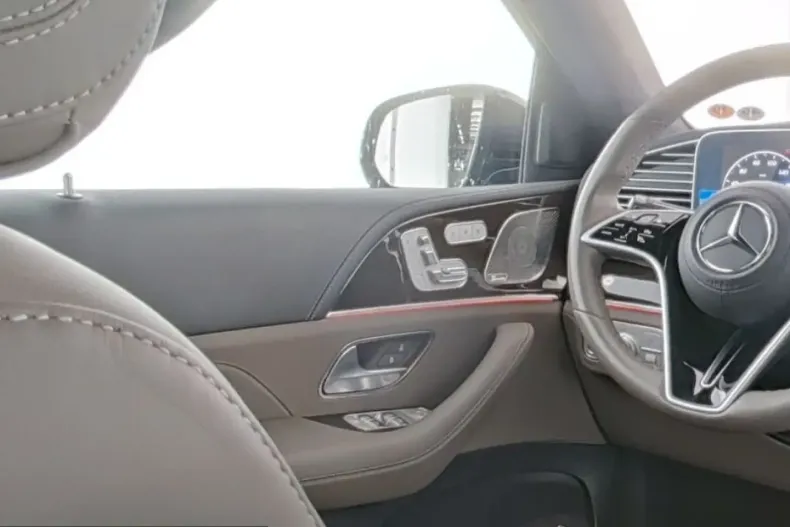 Mercedes-Benz GLE 350 (Clasa GLE) din 2025 cu 48.500 km - oferta MER266268 - foto 5