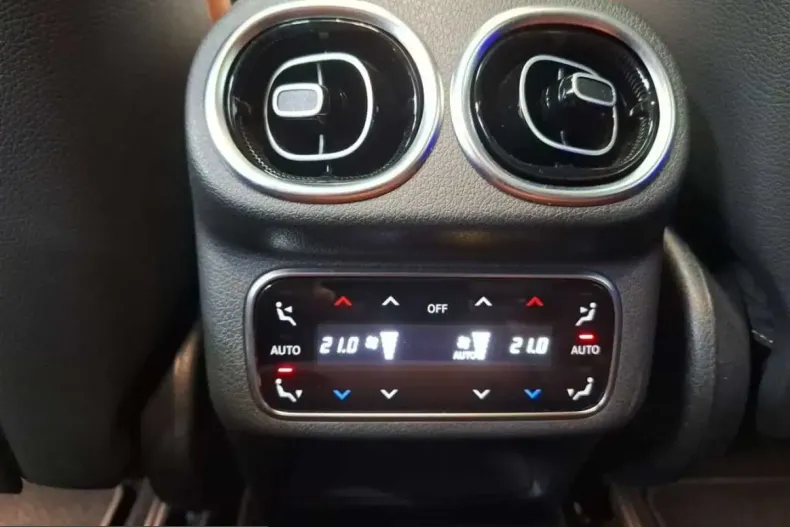 Mercedes-Benz GLC 300 (Clasa GLC) din 2024 cu 56.932 km - oferta MER266269 - foto 38