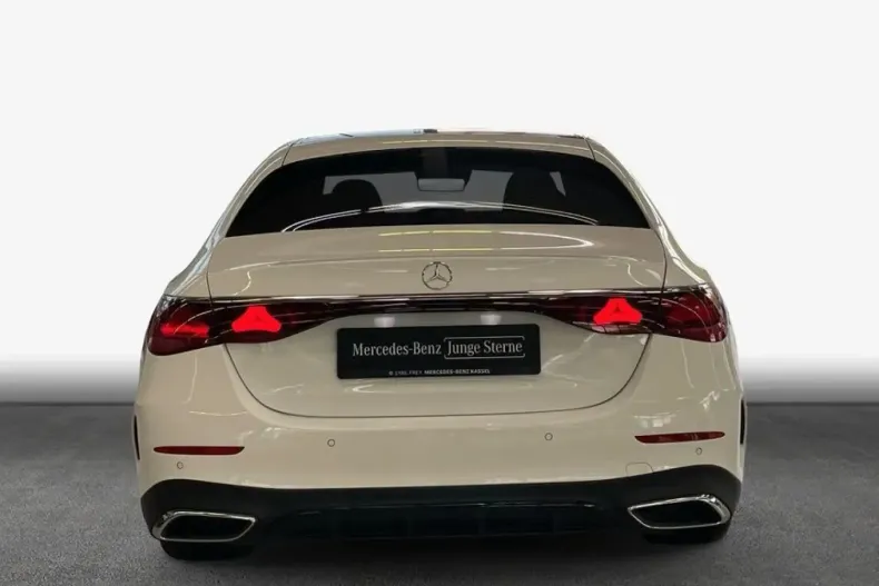 Mercedes-Benz E 200 (Clasa E) din 2025 cu 19.550 km - oferta MER266273 - foto 5