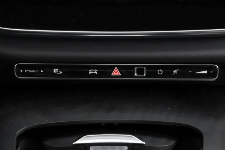 Mercedes-Benz E 200 (Clasa E) din 2025 cu 27.481 km - oferta MER266274 - foto 10