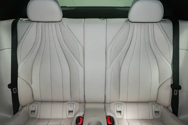 Mercedes-Benz CLE 300 (Clasa CLE) din 2025 cu 33.690 km - oferta MER266276 - foto 9