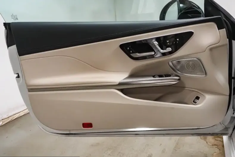 Mercedes-Benz CLE 300 (Clasa CLE) din 2025 cu 33.690 km - oferta MER266276 - foto 10