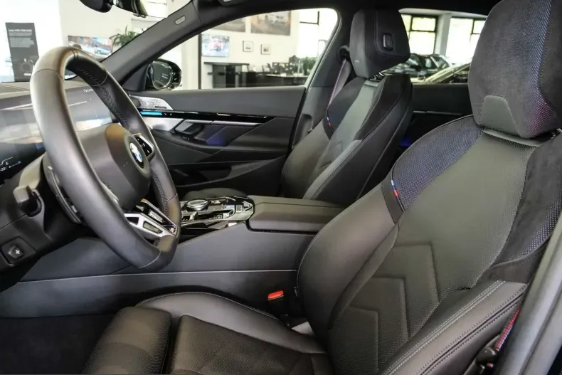 BMW 520 (Seria 5) din 2025 cu 26.239 km - oferta BMW266277 - foto 8