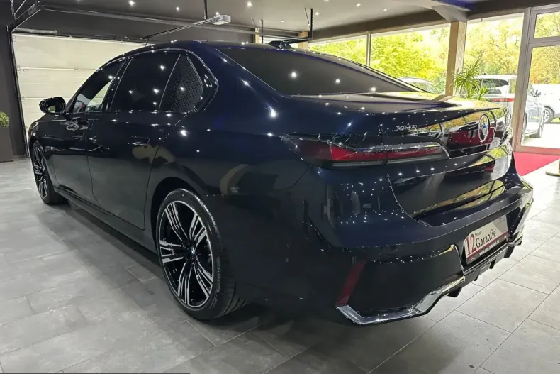 BMW 740 (Seria 7) din 2025 cu 15.000 km - oferta BMW266279 - foto 6
