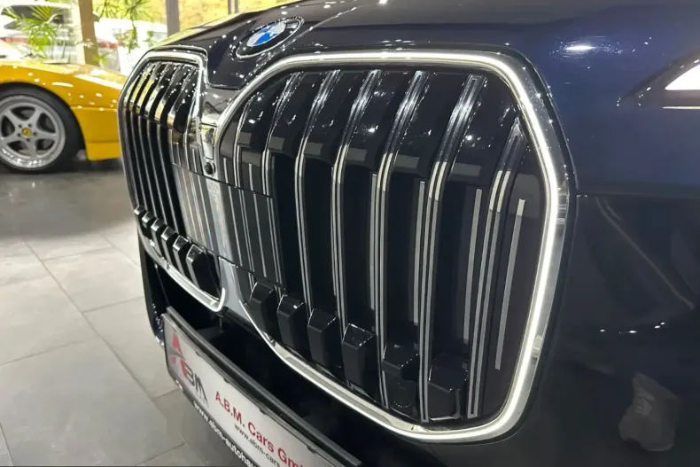 BMW 740 (Seria 7) din 2025 cu 15.000 km - oferta BMW266279 - foto 34