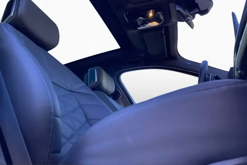 BMW 740 (Seria 7) din 2025 cu 13.350 km - oferta BMW266280 - foto 4