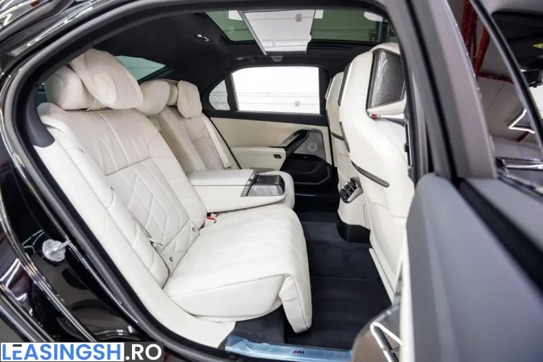 BMW 740 (Seria 7) din 2026 cu 15 km - oferta BMW266320 - foto 15
