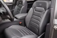 Volkswagen Touareg din 2024 cu 71.400 km - oferta VOL266321 - foto 3