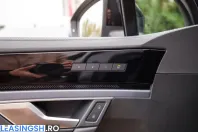Volkswagen Touareg din 2024 cu 71.400 km - oferta VOL266321 - foto 6