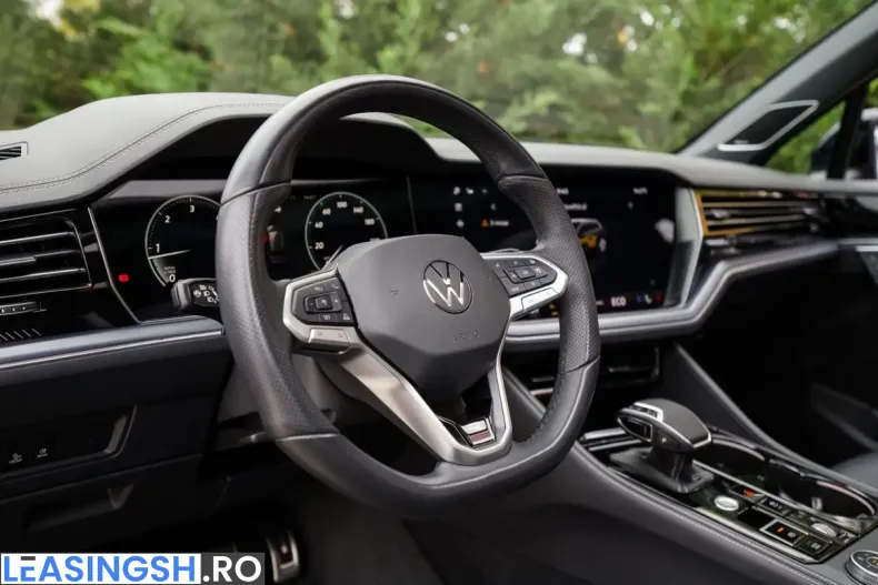 Volkswagen Touareg din 2024 cu 71.400 km - oferta VOL266321 - foto 13