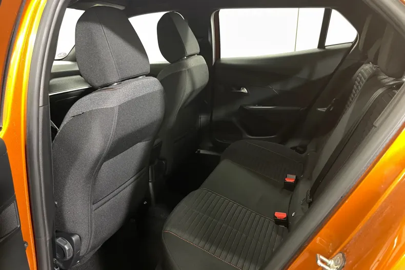Peugeot 2008 din 2023 cu 79.538 km - oferta PEU266336 - foto 11