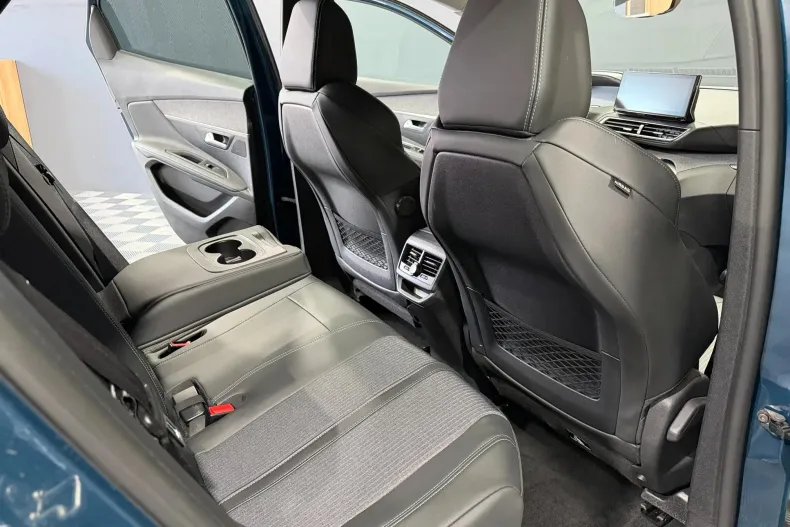 Peugeot 3008 din 2021 cu 56.502 km - oferta PEU266353 - foto 17