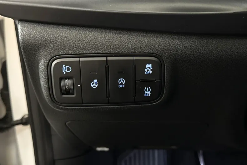 Hyundai i20 din 2024 cu 38.577 km - oferta HYU266378 - foto 15